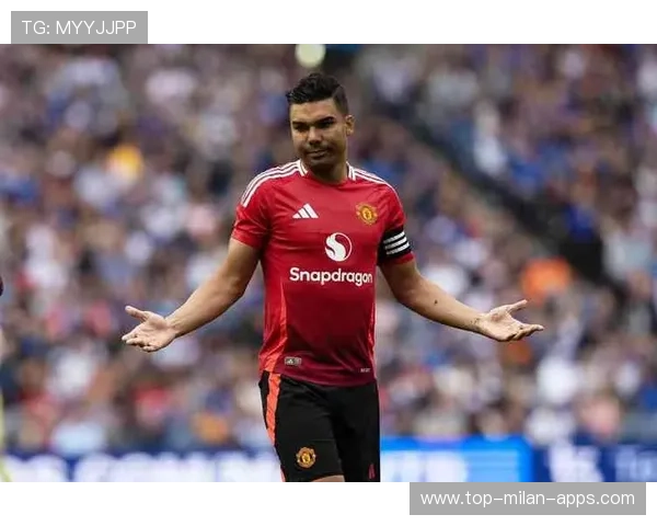 曼联教练组强调训练与赛季负荷管理平衡，曼联教练叫什么